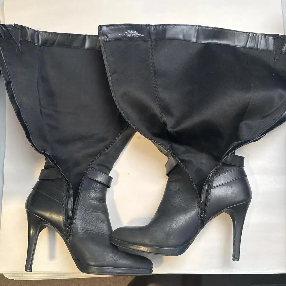 Vintage‎ Black knee-high side zip leather boots with side buckle size 10
